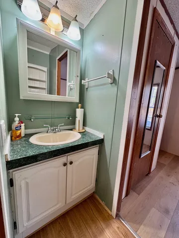 $109,900 | 4 Earl Avenue, Winchester, NH 03470