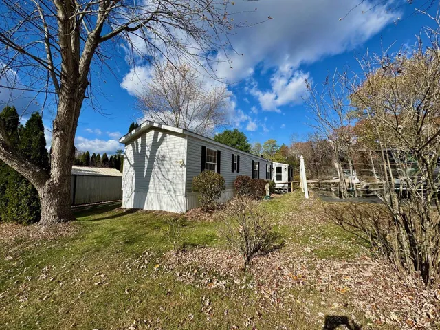 $109,900 | 4 Earl Avenue, Winchester, NH 03470