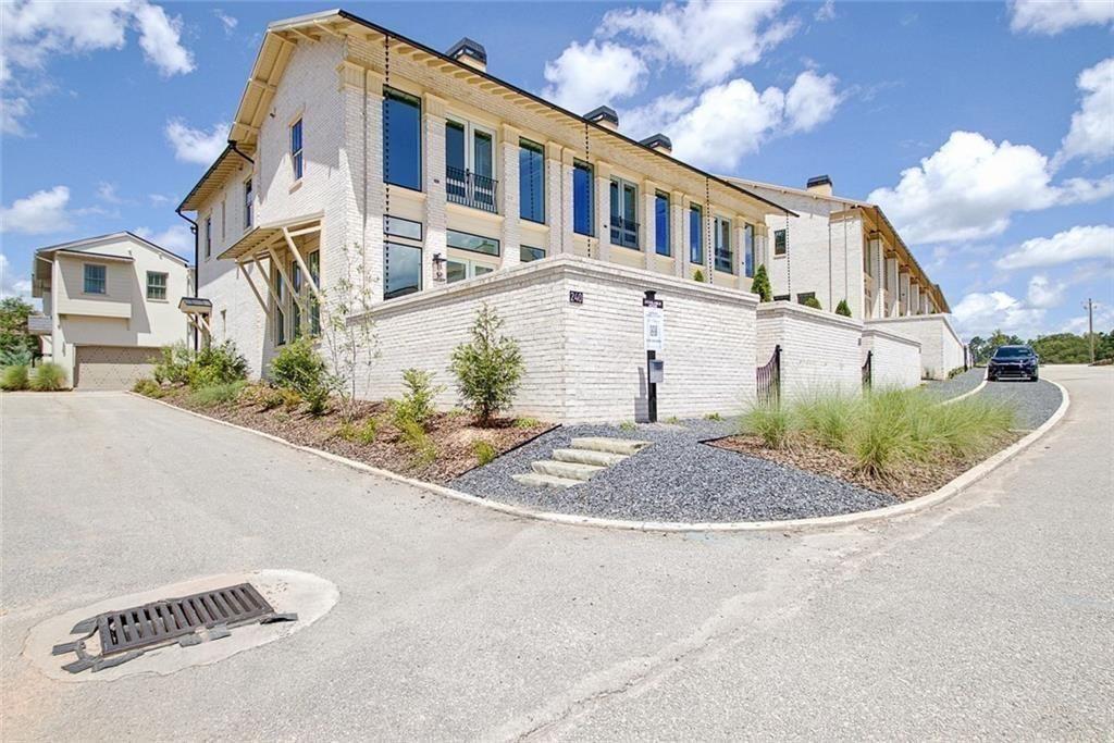 240 Rolison Way Fayetteville, GA 30214 - Photo 3 of 66