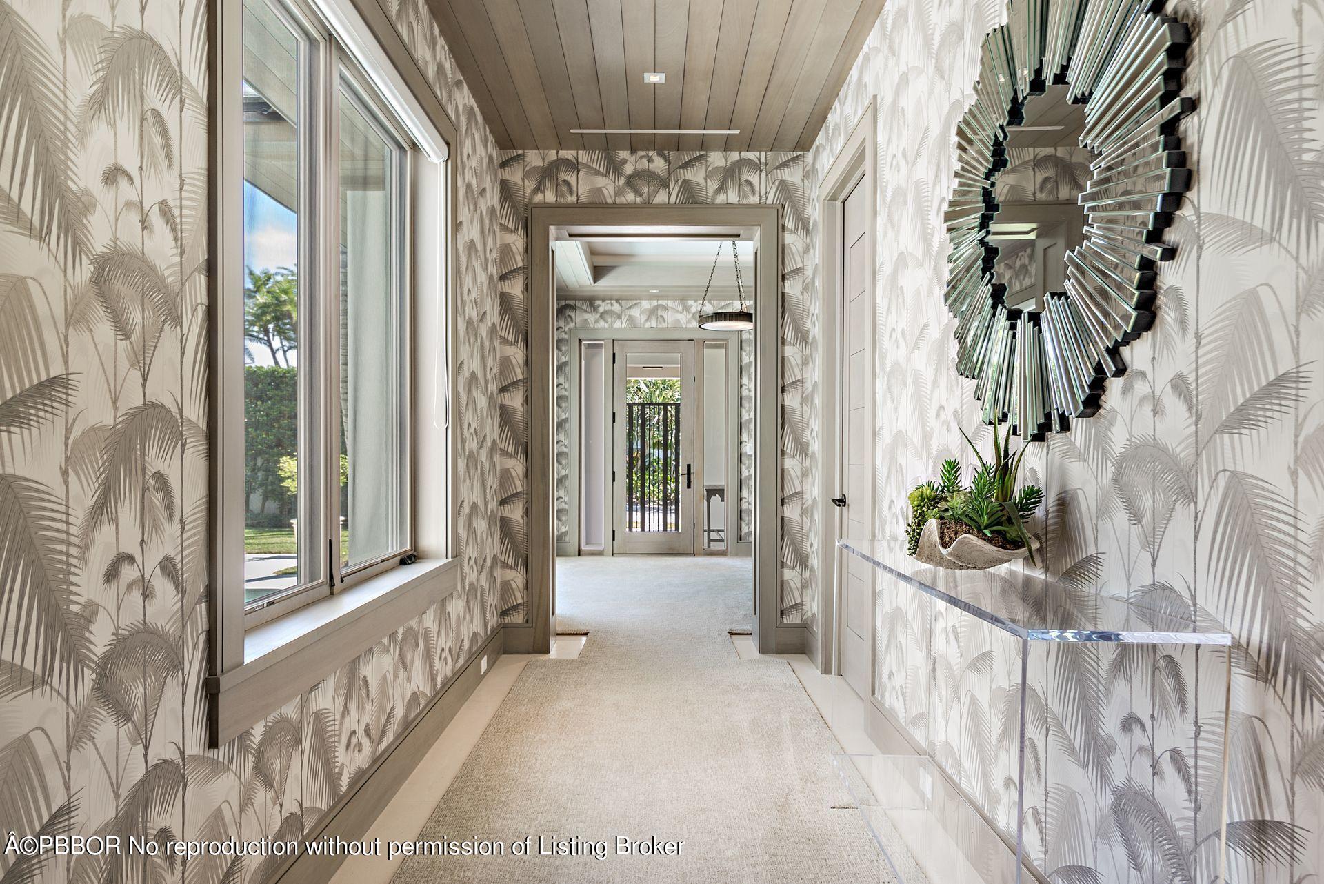 325 Garden Road Palm Beach, FL 33480 - Photo 14 of 57 a view of an entryway