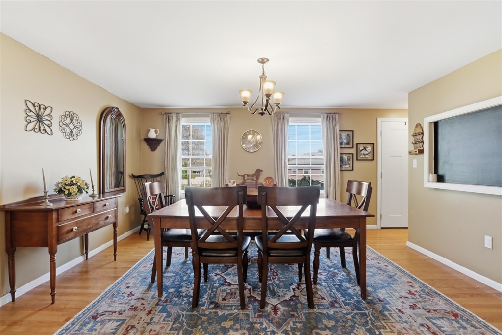 23 Bellmore Road Framingham, MA 01702 - Photo 8 of 37