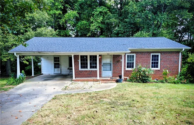 $185,400 | 715 East South Street, Easley, SC 29640