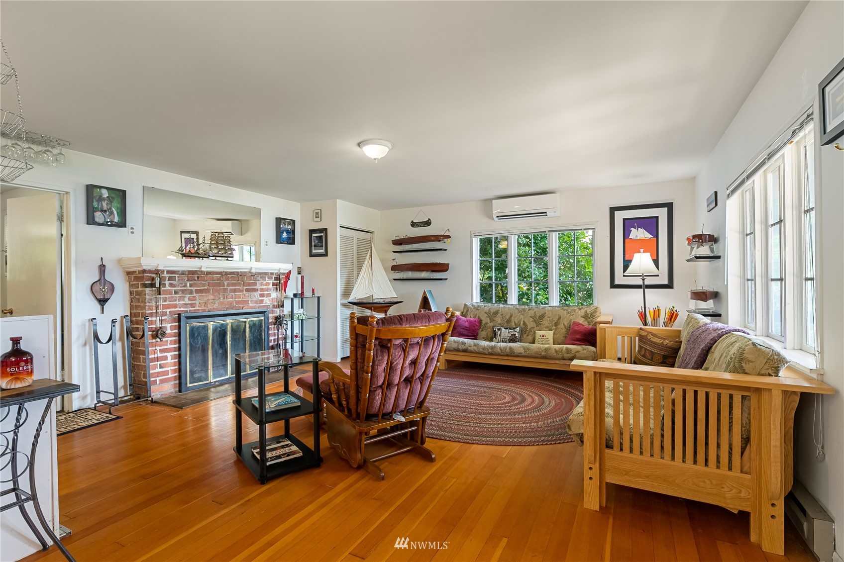 2964 North Shore Road Bellingham, WA 98226 - Photo 15 of 40 a living room with furniture and a flat screen tv