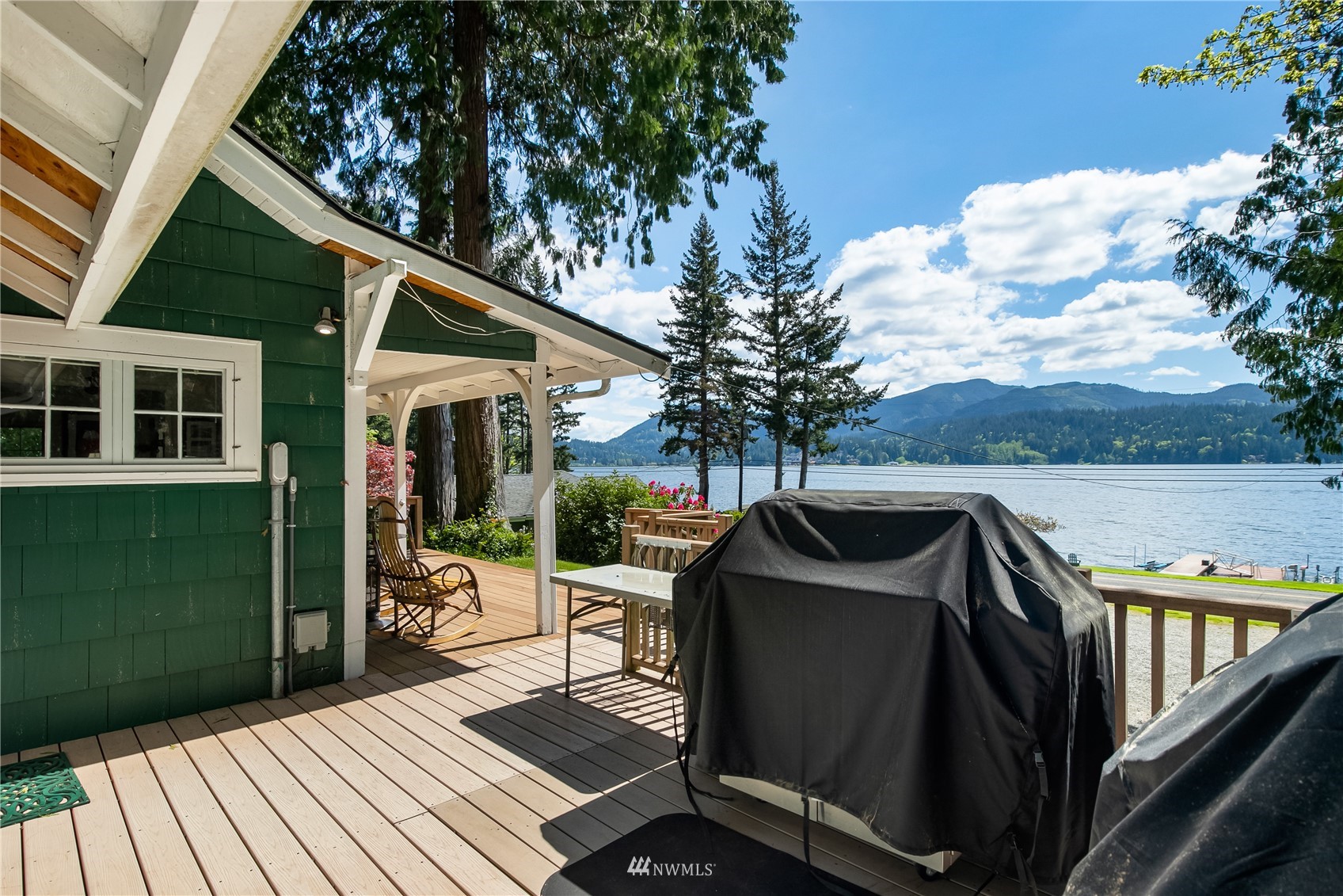 2964 North Shore Road Bellingham, WA 98226 - Photo 38 of 40 a view of a house with backyard and sitting area