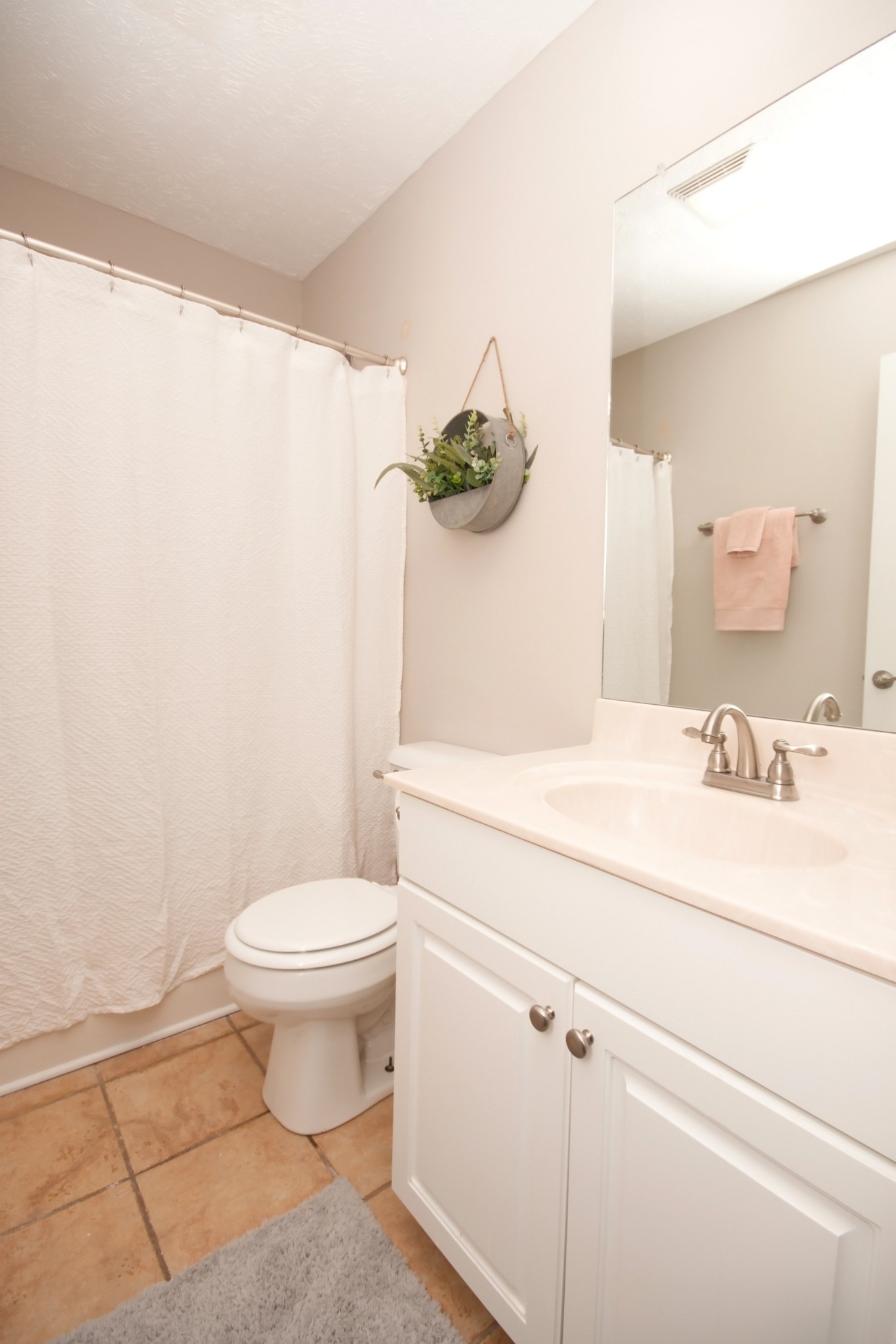 524 Windy Road Mount Juliet, TN 37122 - Photo 26 of 35 a bathroom with a sink a toilet and vanity