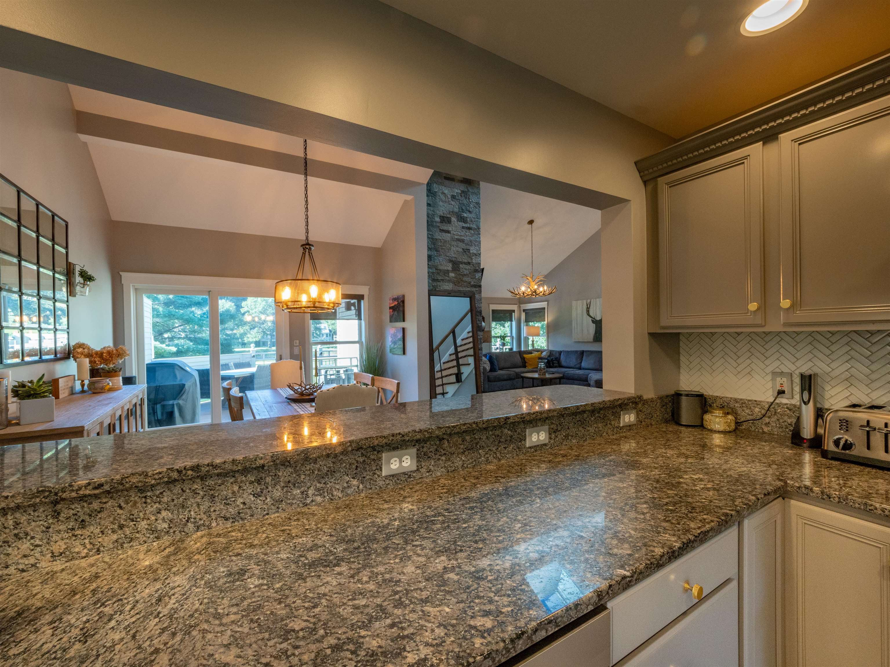 580 Murphys Road, Unit 2A Hartford, VT 05059 - Photo 12 of 40