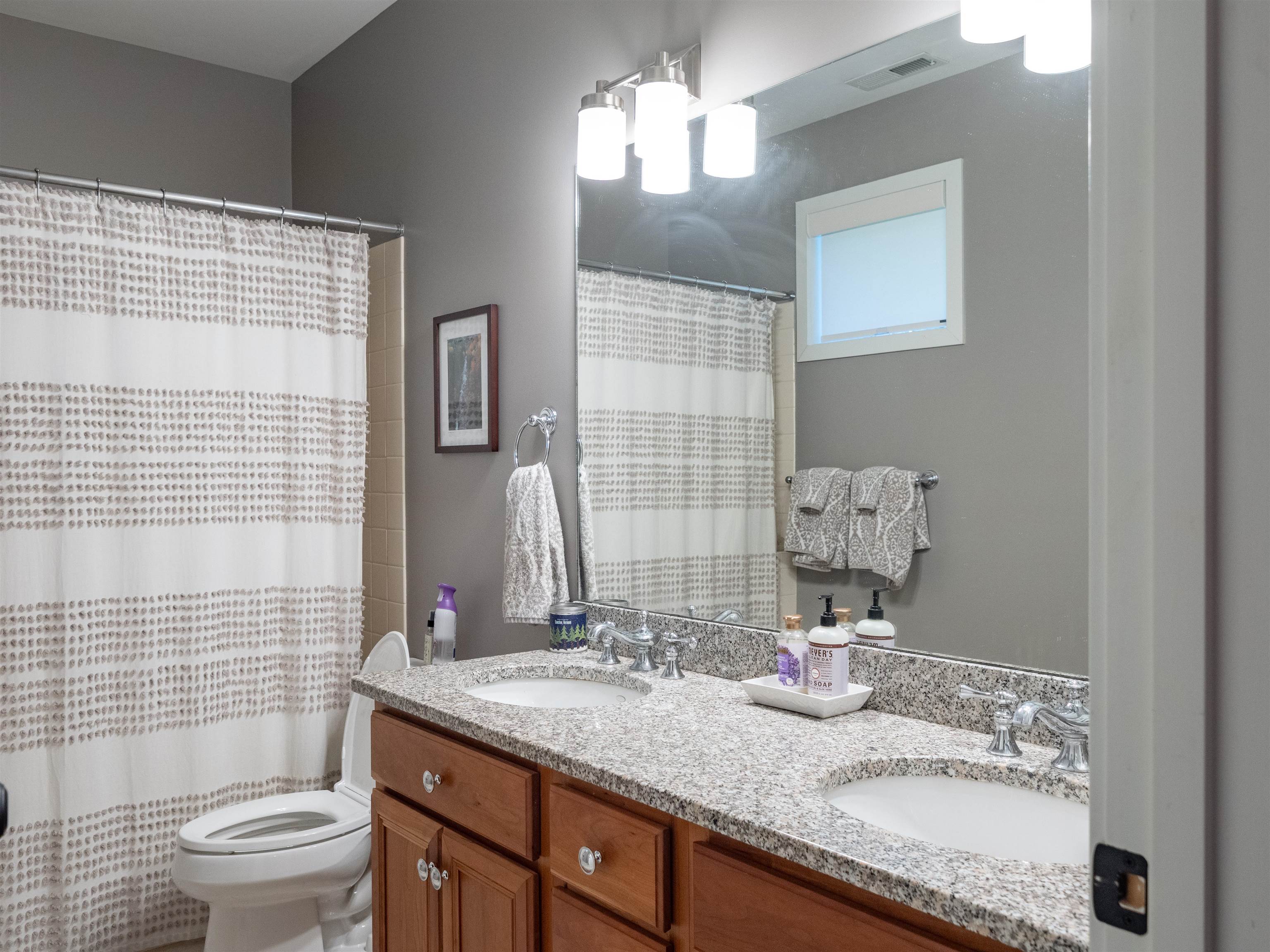 580 Murphys Road, Unit 2A Hartford, VT 05059 - Photo 29 of 40