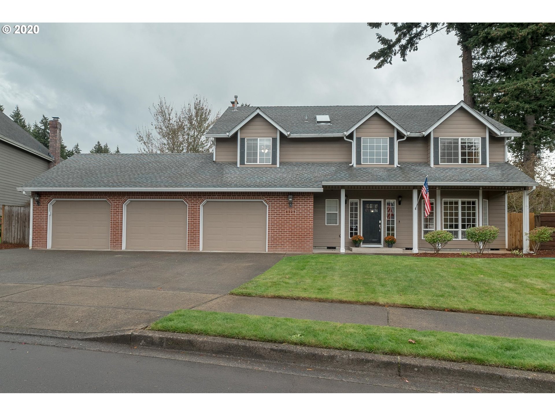 4529 Northwest Valley Street Camas, WA 98607 - Photo 1 of 29