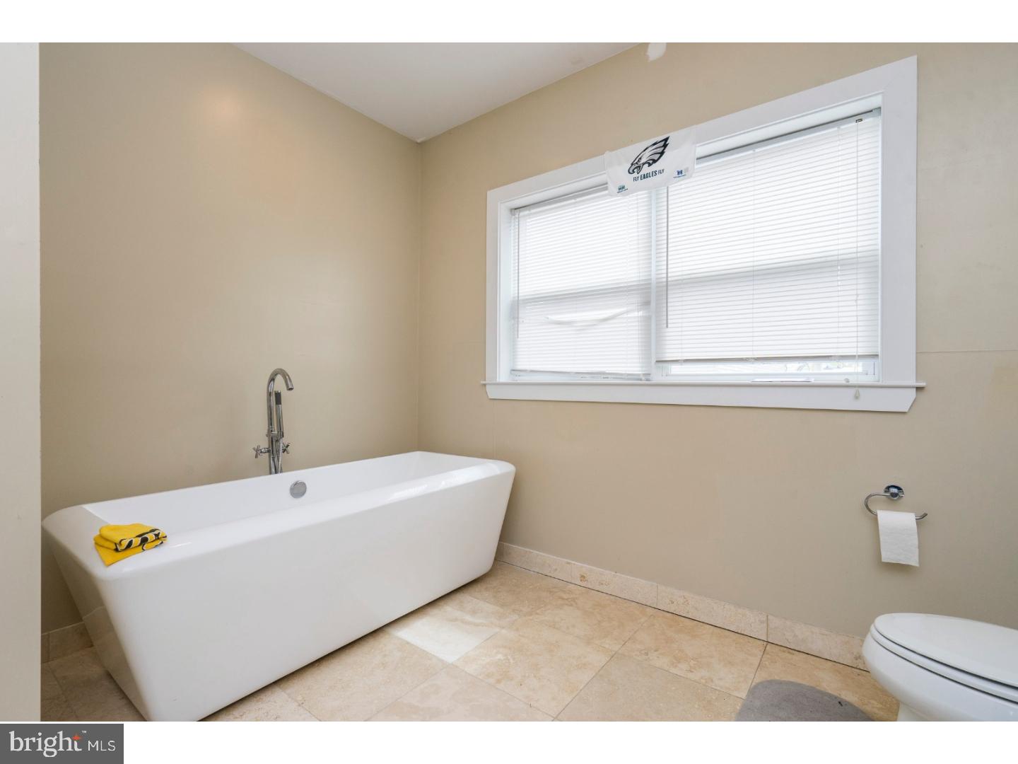 416 Federal Street Philadelphia, PA 19147 - Photo 14 of 21 Bathroom