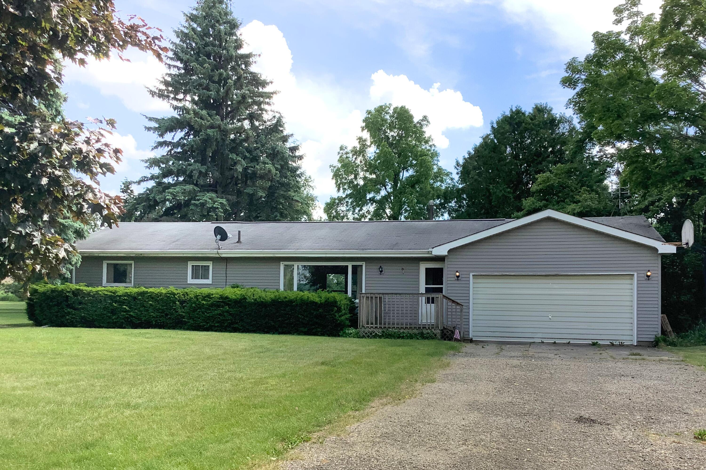 2980 Deaner Road Northeast Edmore, MI 48829 - Photo 1 of 23 1