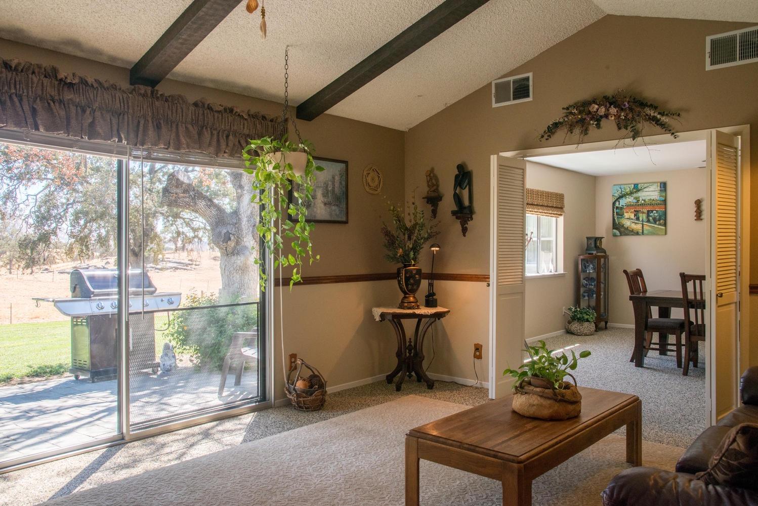 22086 Frontier Road Clovis, CA 93619 - Photo 8 of 39 Gallery Image 8