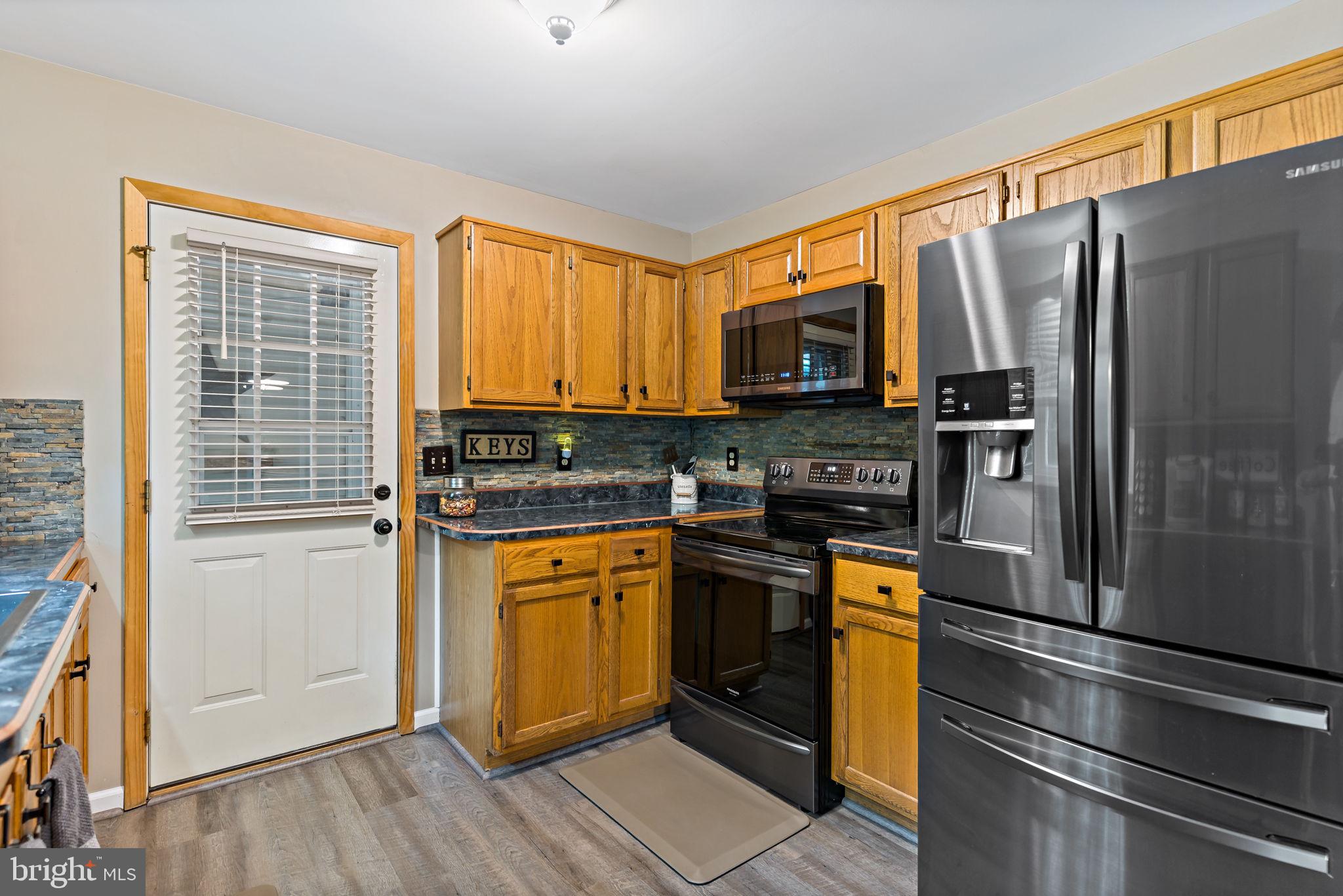 39 Ripple Way Falling Waters, WV 25419 - Photo 10 of 29 Gallery Image 10