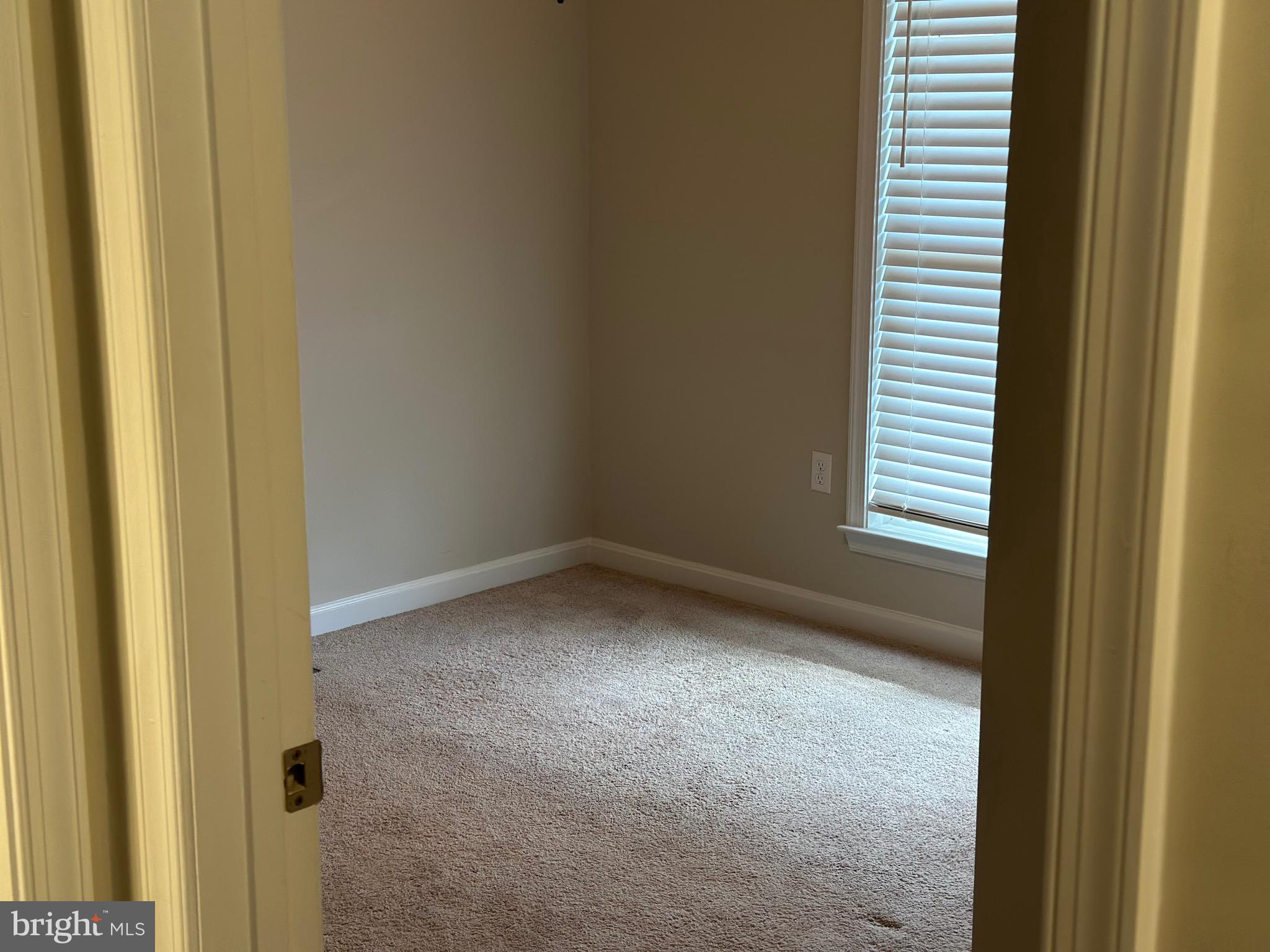 275 Nicholson Drive Colonial Beach, VA 22443 - Photo 17 of 22 a view of room and window