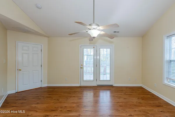 $329,900 | 130 Whiteleaf Drive, Jacksonville, NC 28546