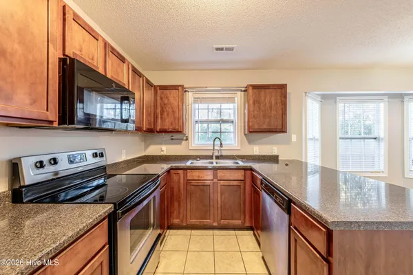 $329,900 | 130 Whiteleaf Drive, Jacksonville, NC 28546