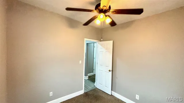 $725 | 7166 Lyndover Place, Unit E, St. Louis, MO 63143