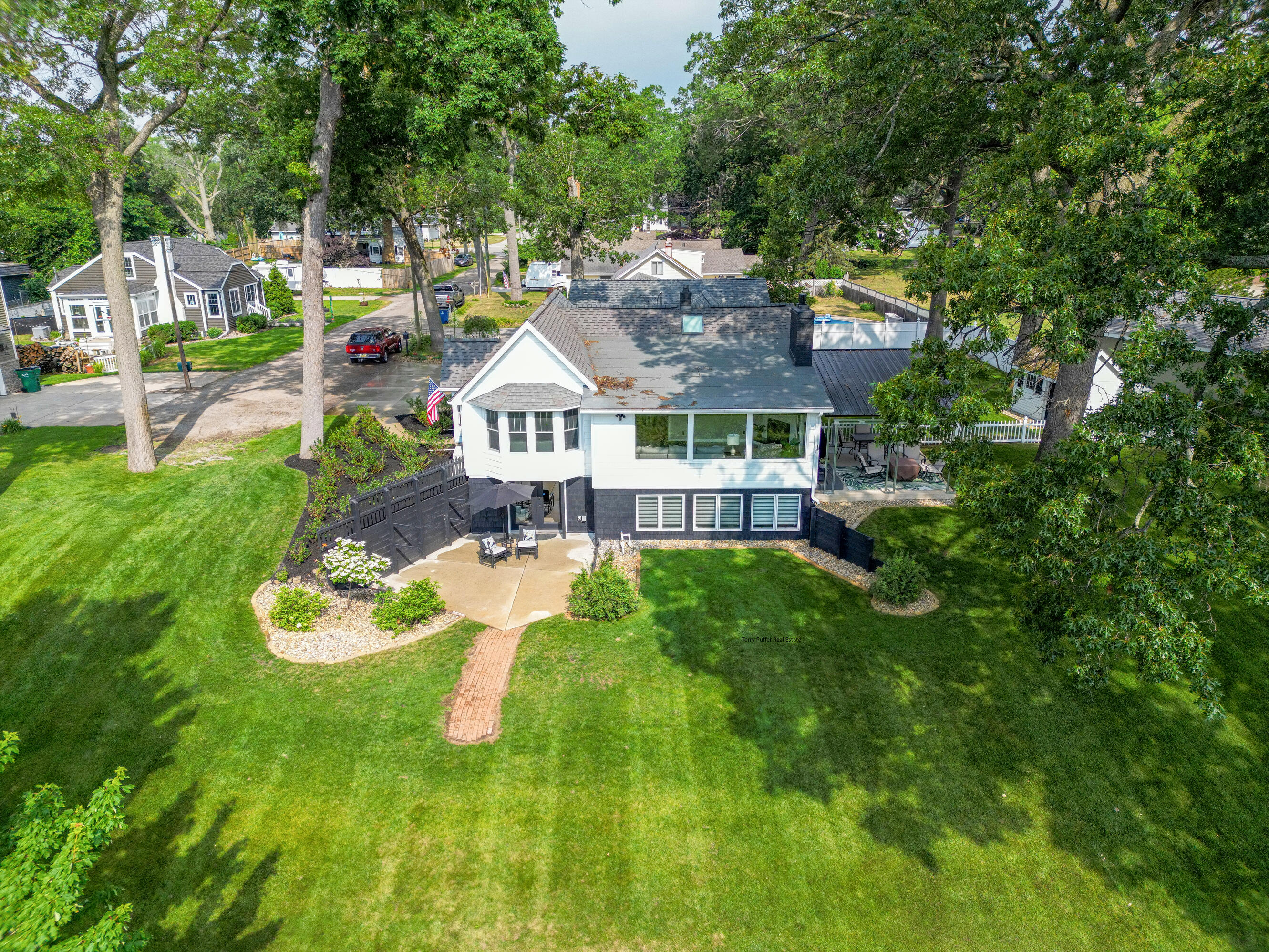 490 South Bear Lake Road Muskegon, MI 49445 - Photo 32 of 42 DJI_0396