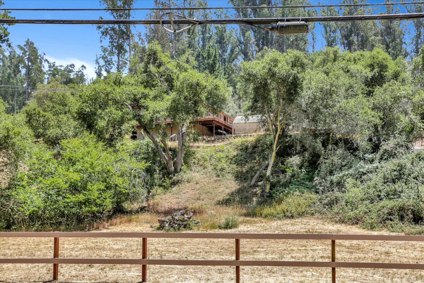 630 Paradise Road Salinas, CA 93907 - Photo 28 of 37 a view of a garden