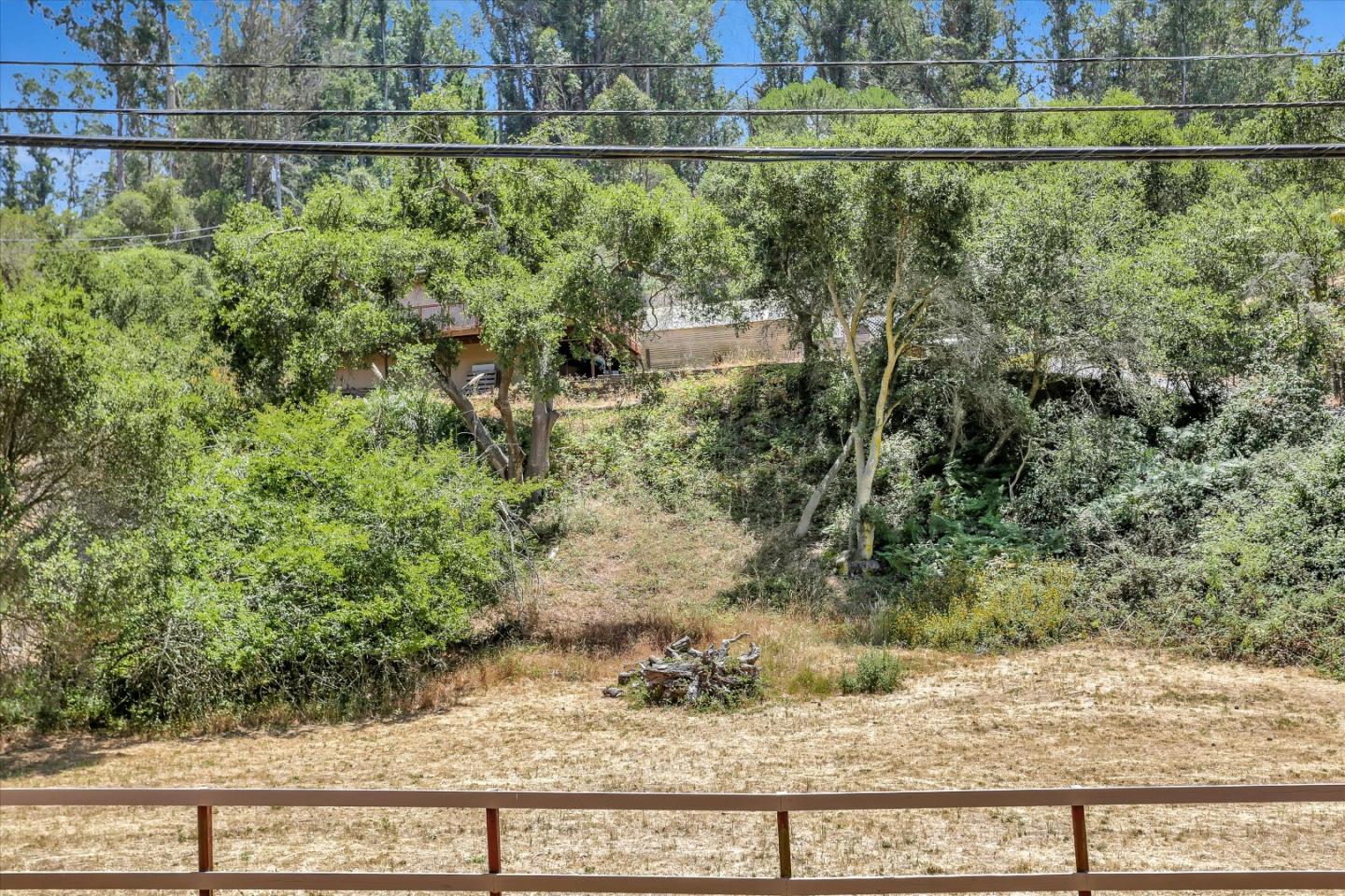 630 Paradise Road Salinas, CA 93907 - Photo 29 of 37 a view of a yard and mountain view