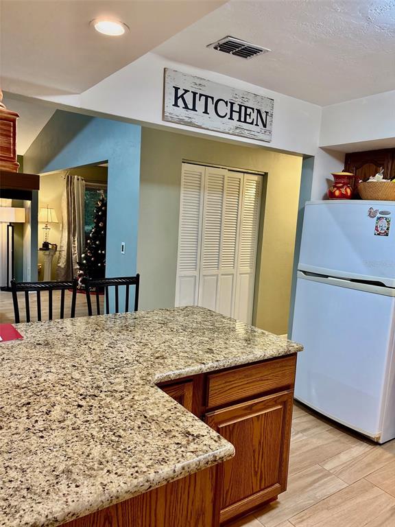 19807 Southwest 85th Loop Dunnellon, FL 34432 - Photo 20 of 60 a view of a kitchen area