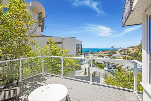 $20,000 | 546 Temple Hills Drive, Laguna Beach, CA 92651