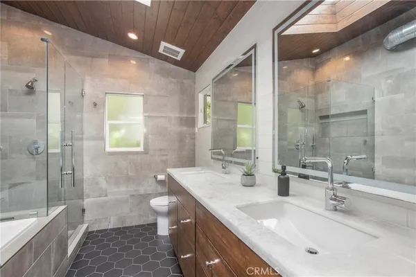 $20,000 | 546 Temple Hills Drive, Laguna Beach, CA 92651