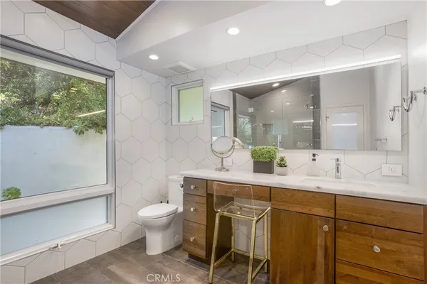 $20,000 | 546 Temple Hills Drive, Laguna Beach, CA 92651