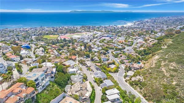 $20,000 | 546 Temple Hills Drive, Laguna Beach, CA 92651