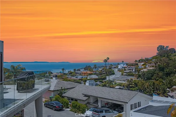 $20,000 | 546 Temple Hills Drive, Laguna Beach, CA 92651