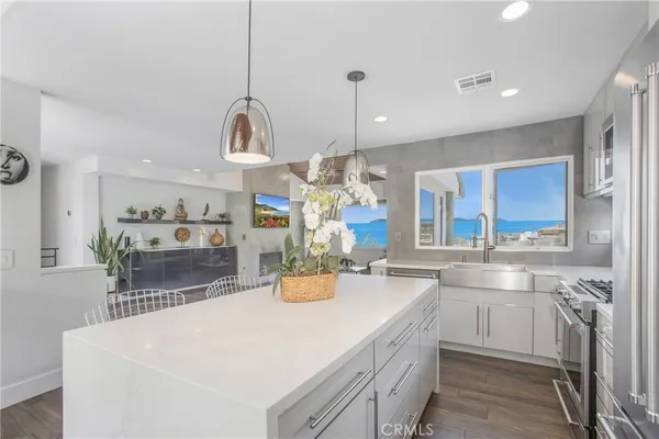 $20,000 | 546 Temple Hills Drive, Laguna Beach, CA 92651