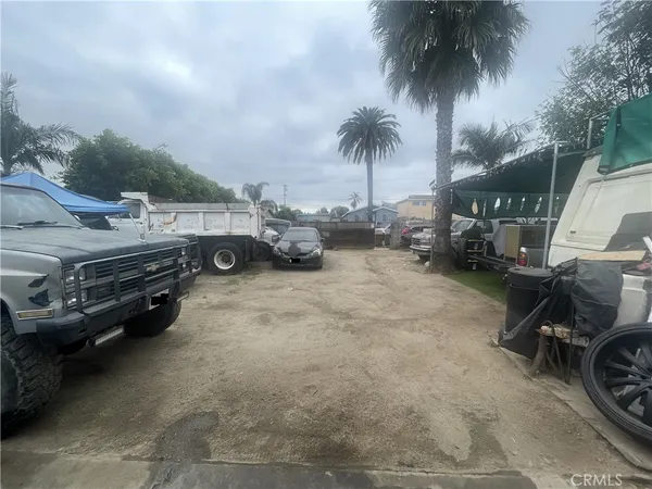 $499,000 | 1143 West 101st Street, Los Angeles, CA 90044