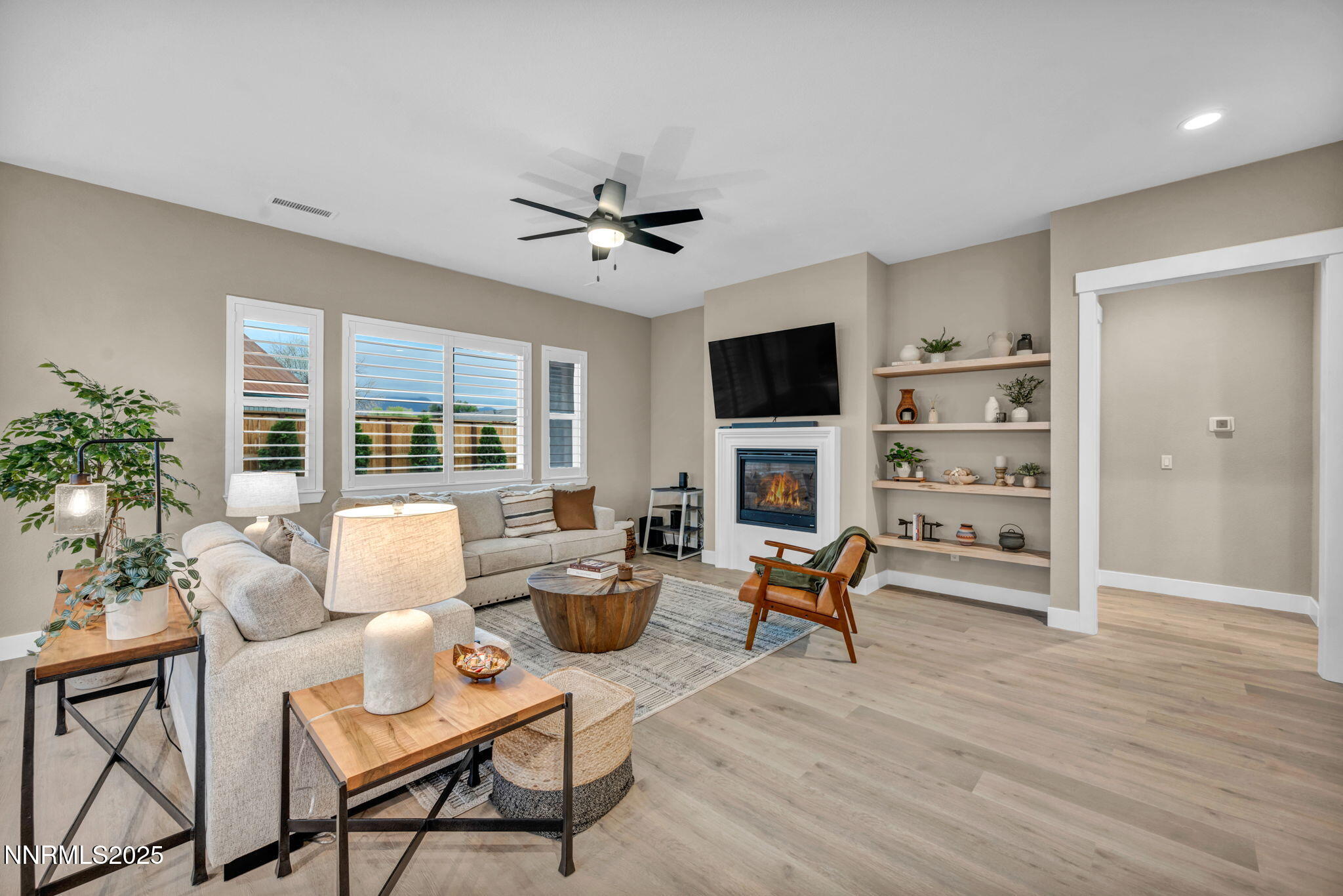 698 Sage Grouse Loop Gardnerville, NV 89460 - Photo 13 of 81 47-web-or-mls-698-sage-grouse-lp