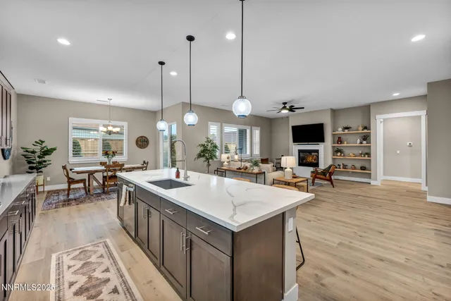 $899,950 | 698 Sage Grouse Loop, Gardnerville, NV 89460