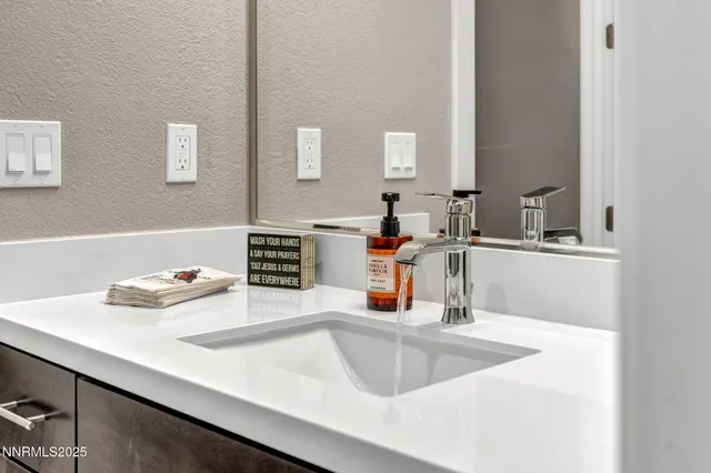 $899,950 | 698 Sage Grouse Loop, Gardnerville, NV 89460