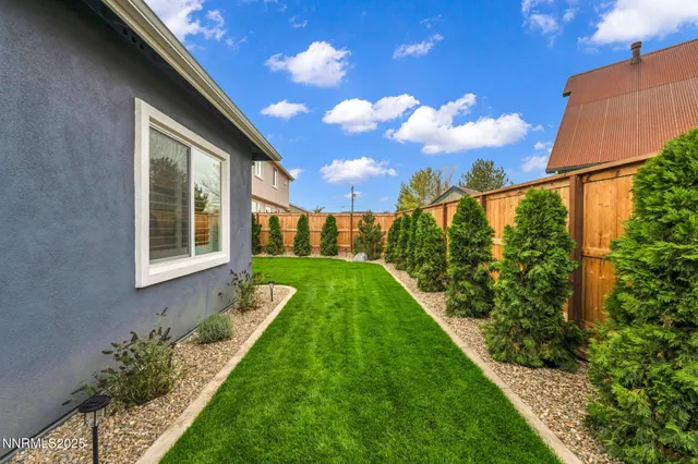 $899,950 | 698 Sage Grouse Loop, Gardnerville, NV 89460