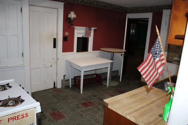 $373,000 | 127 South Highway 108, Cambridge, VT 05464