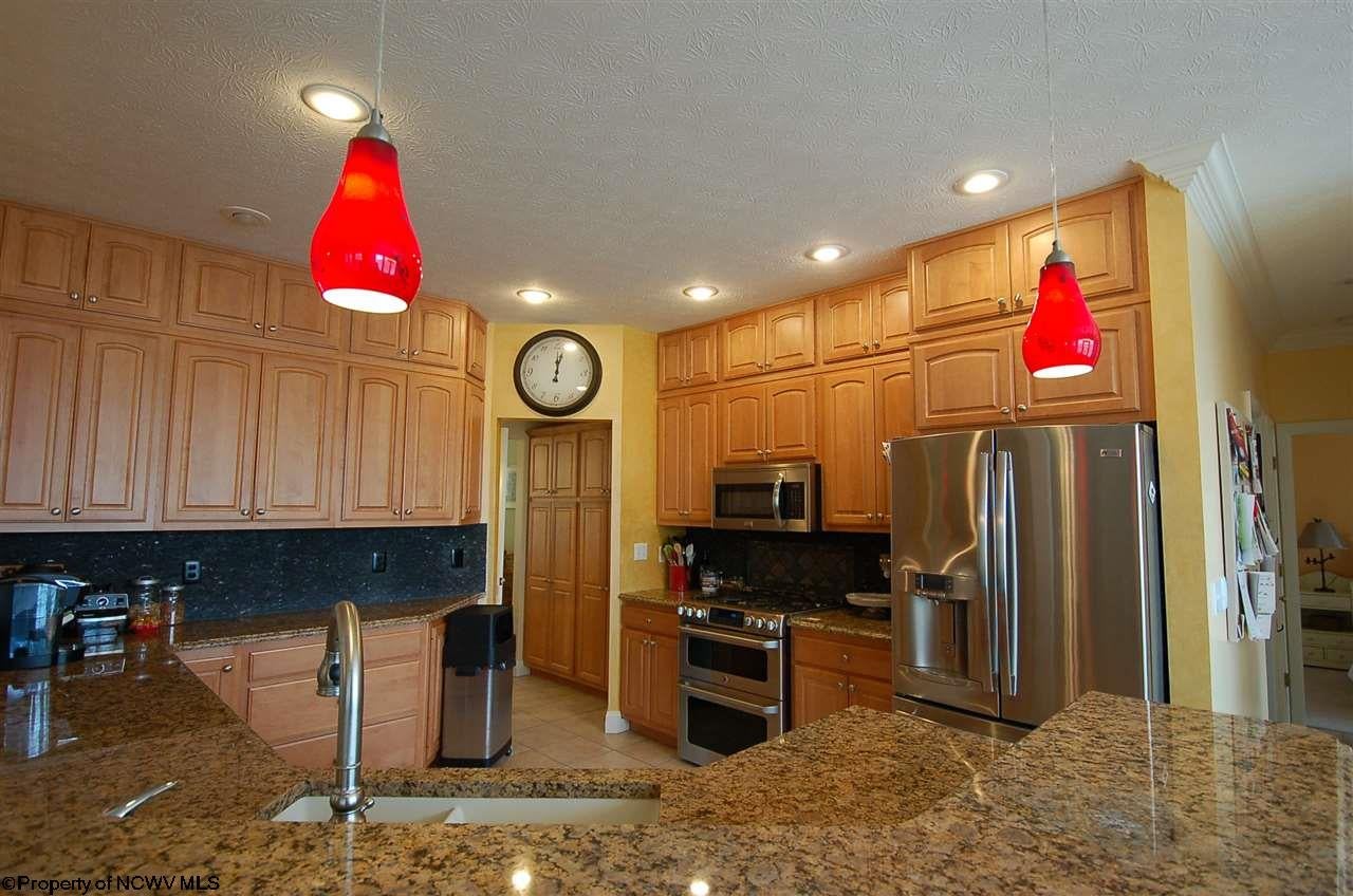 3012 Dogwood Road Bridgeport, WV 26330 - Photo 4 of 19 Gallery Image 4