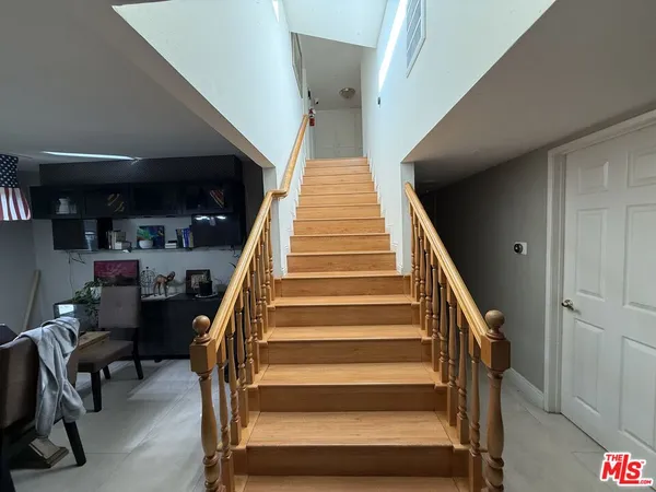 a view of entryway and hall