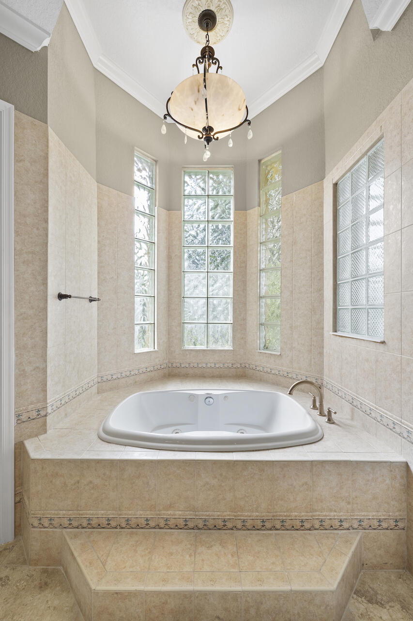 15530 Rolling Meadows Circle Wellington, FL 33414 - Photo 18 of 47 RWS_2342