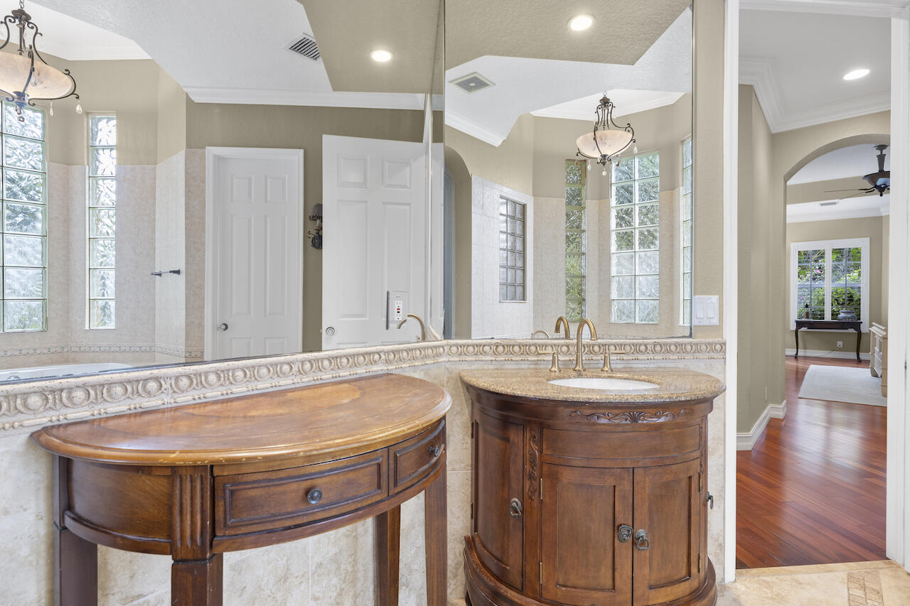 15530 Rolling Meadows Circle Wellington, FL 33414 - Photo 19 of 47 RWS_2349