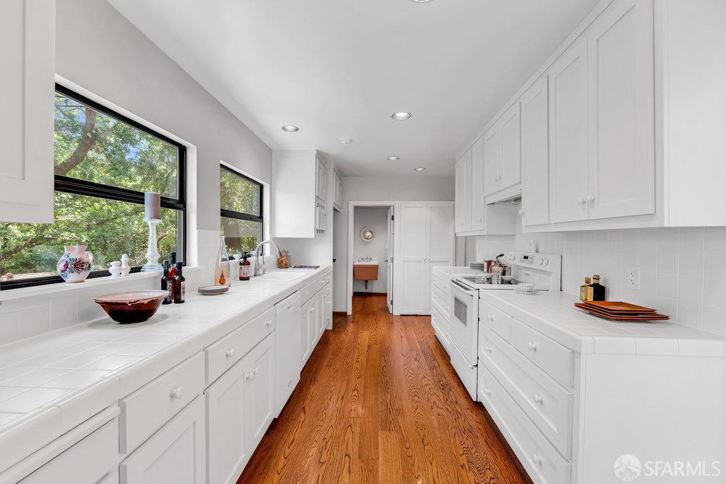 35 Ardilla Road Orinda, CA 94563 - Photo 26 of 94 Gallery Image 26