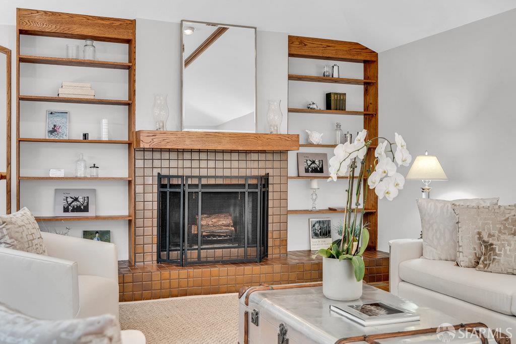 35 Ardilla Road Orinda, CA 94563 - Photo 10 of 94 Gallery Image 10