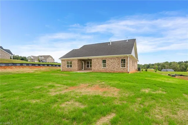 $599,900 | 3701 Pasture View Drive, Summerfield, NC 27358