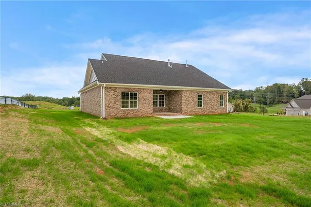 $599,900 | 3701 Pasture View Drive, Summerfield, NC 27358