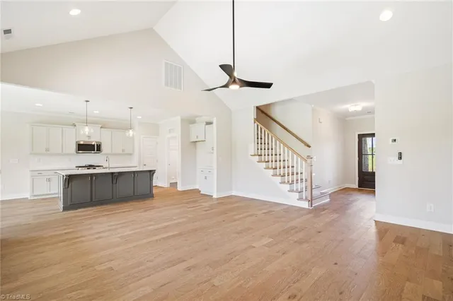 $599,900 | 3701 Pasture View Drive, Summerfield, NC 27358