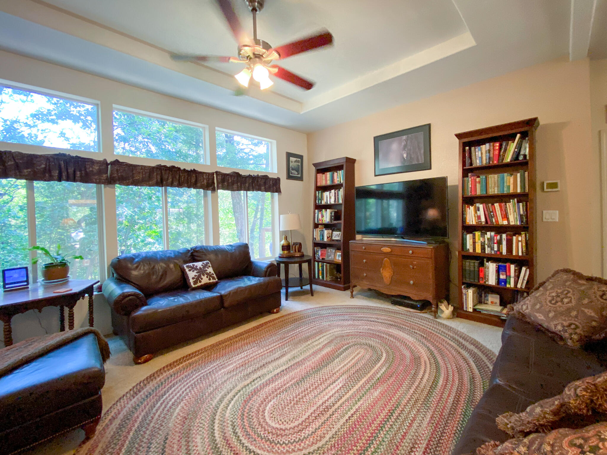 361 Senger Road Junction City, CA 96048 - Photo 12 of 39 Spacious Windows