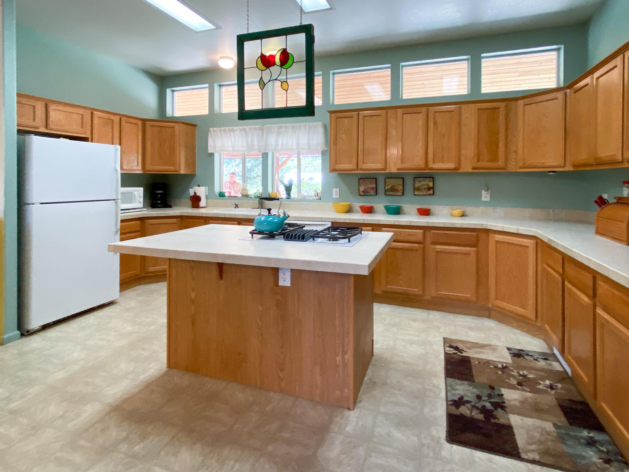 361 Senger Road Junction City, CA 96048 - Photo 13 of 39 Kitchen w/Island Cooktop