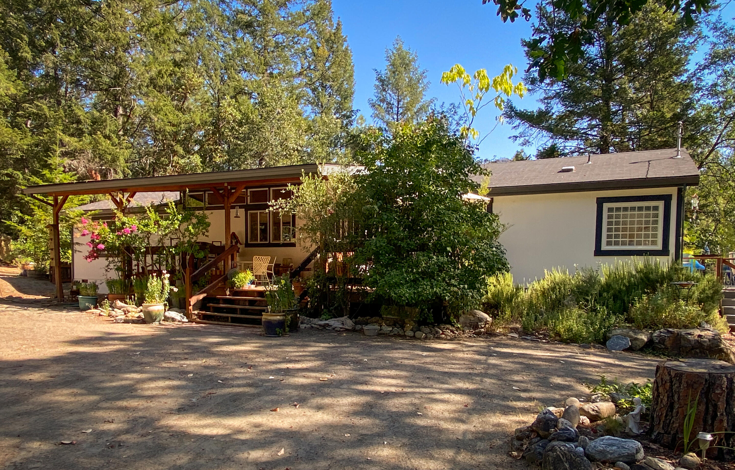 361 Senger Road Junction City, CA 96048 - Photo 2 of 39 Home Sweet Home!