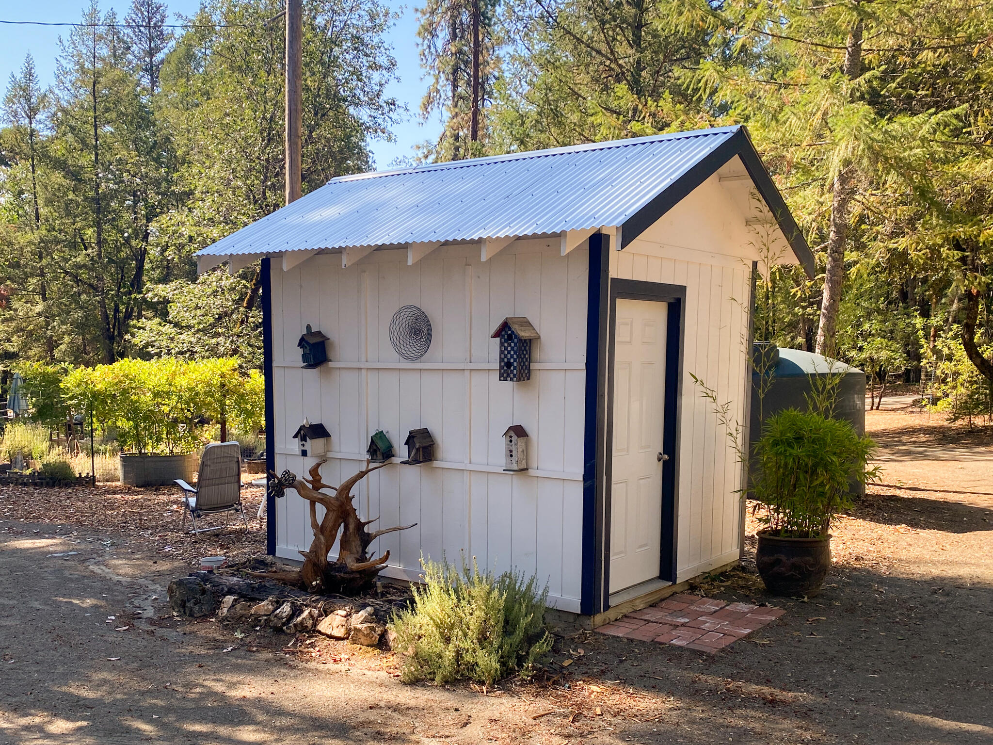 361 Senger Road Junction City, CA 96048 - Photo 32 of 39 Well/Pump House with Flair