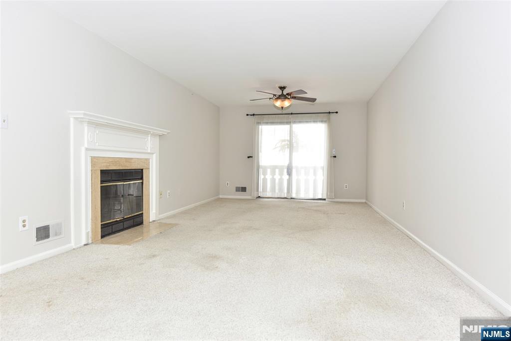 3707 Mark Twain Way Mahwah, NJ 07430 - Photo 4 of 26